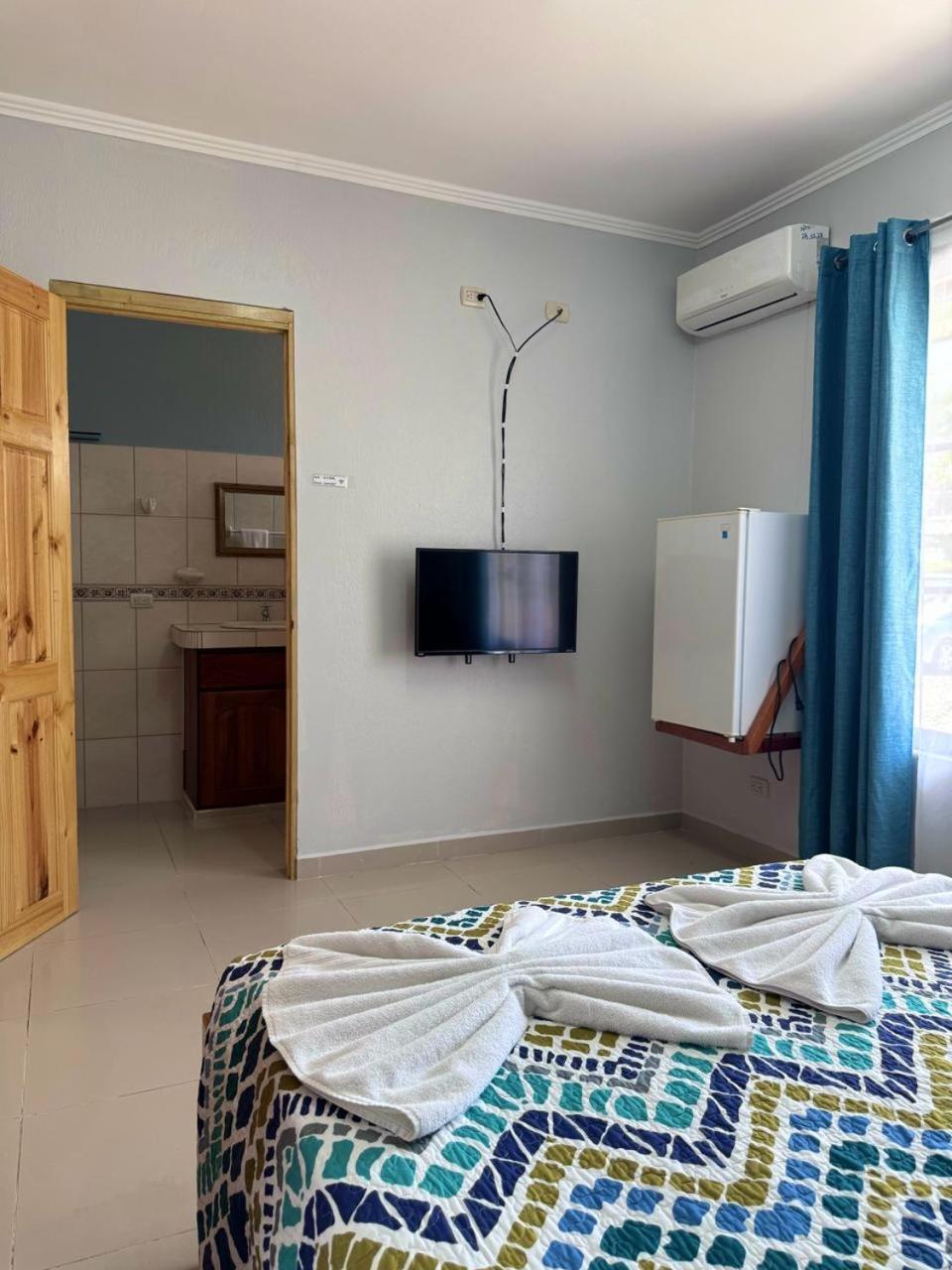 Hotel La Fiore De Bahia อูวีตา ภายนอก รูปภาพ